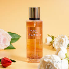 Victoria's Secret Amber Romance Body Mist