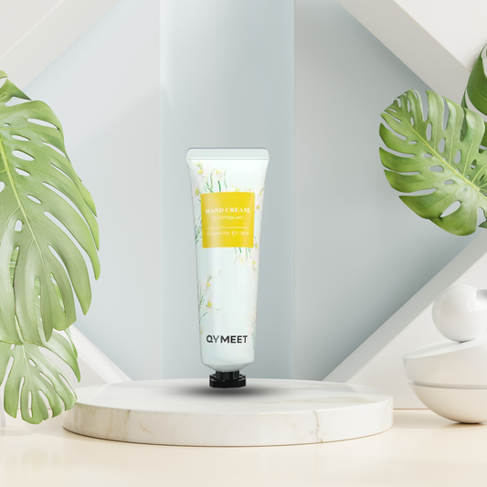 ENVICHARM,s QYMEET lily HAND CREAM